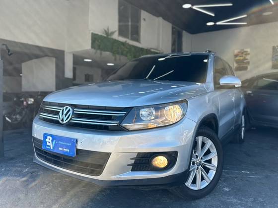 VOLKSWAGEN TIGUAN 2.0 TSI 16V TURBO GASOLINA 4P TIPTRONIC VOLKSWAGEN TIGUAN 2.0 TSI 16V TURBO GASOLINA 4P TIPTRONIC